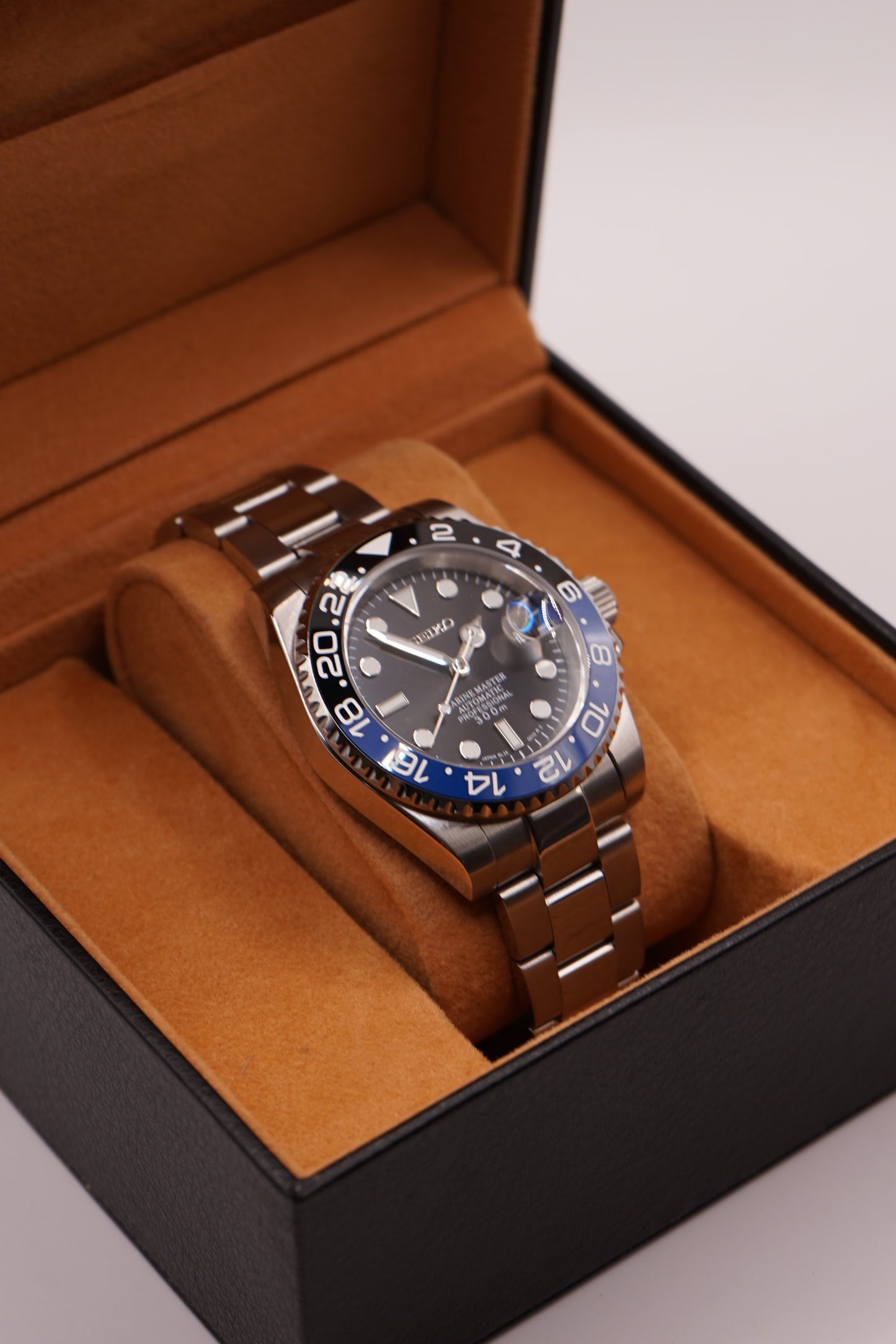 Seiko Mod Submariner Batman